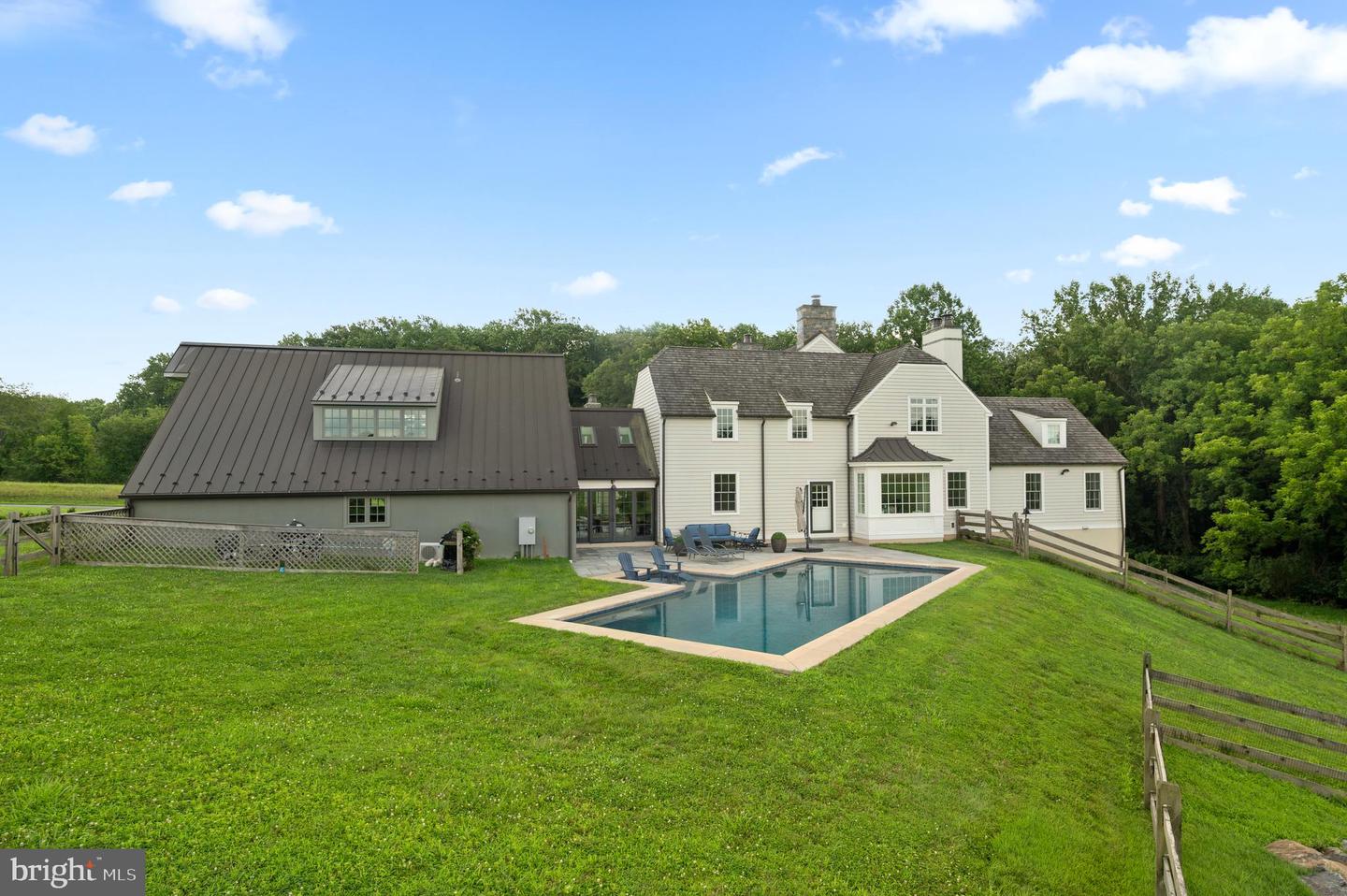 1484 W Strasburg Rd