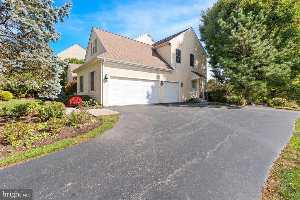 120 Hidden Pond Way