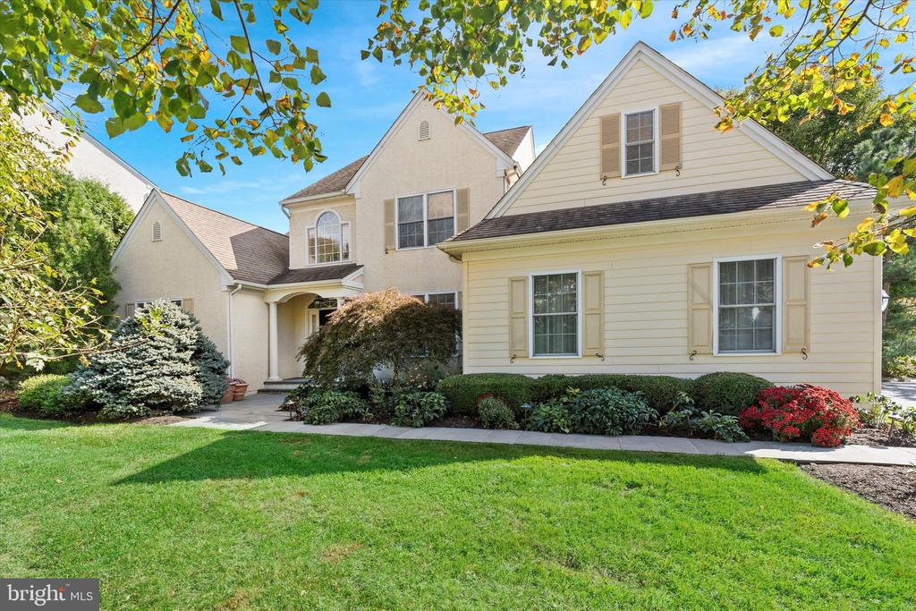 120 Hidden Pond Way