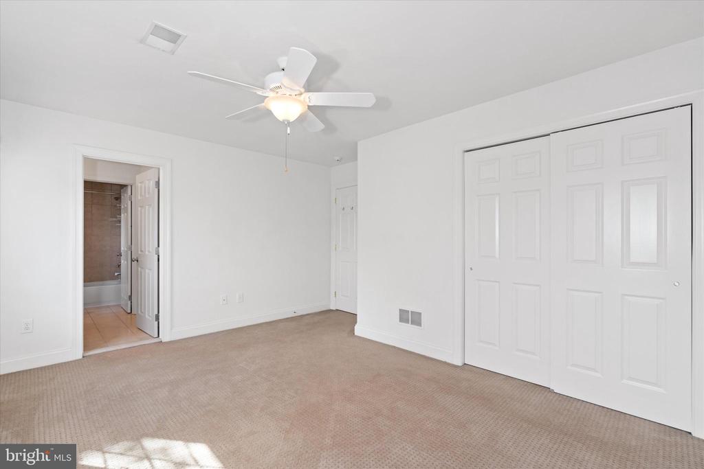 120 Hidden Pond Way