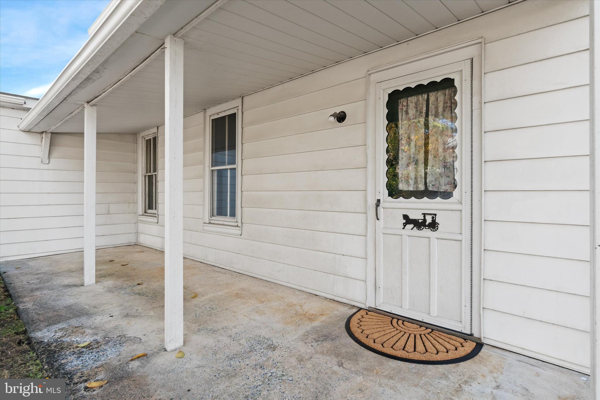 1733 W Doe Run Rd