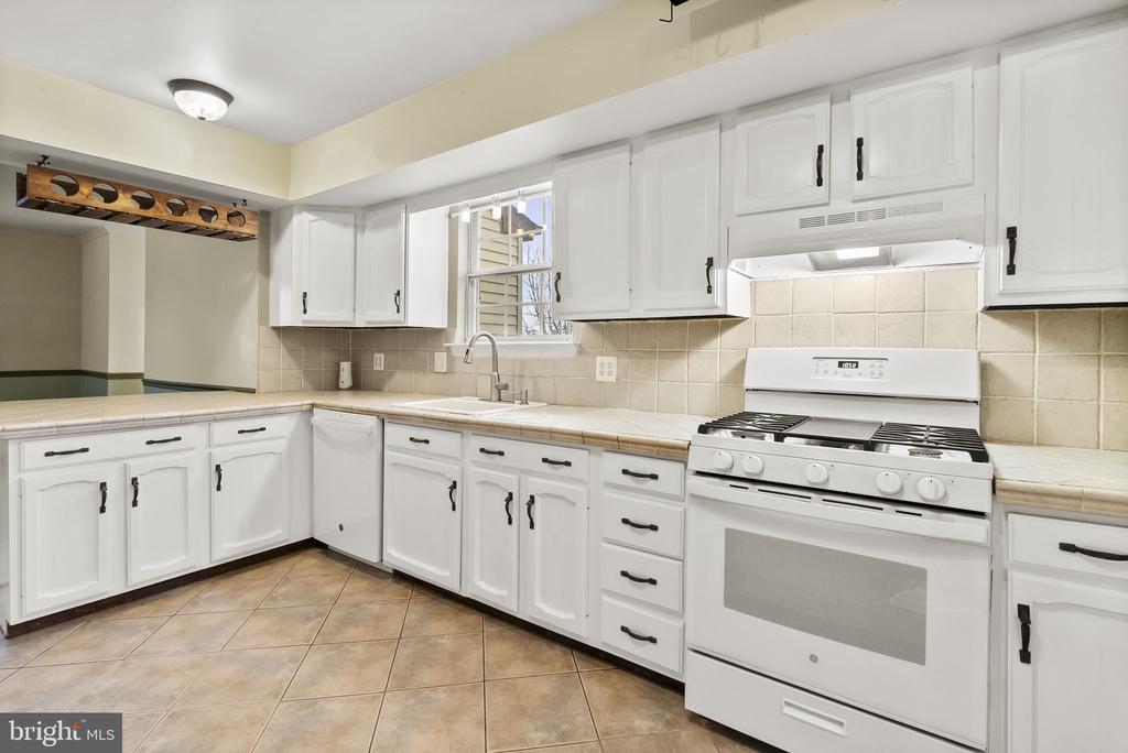 111 W Phoenix Dr