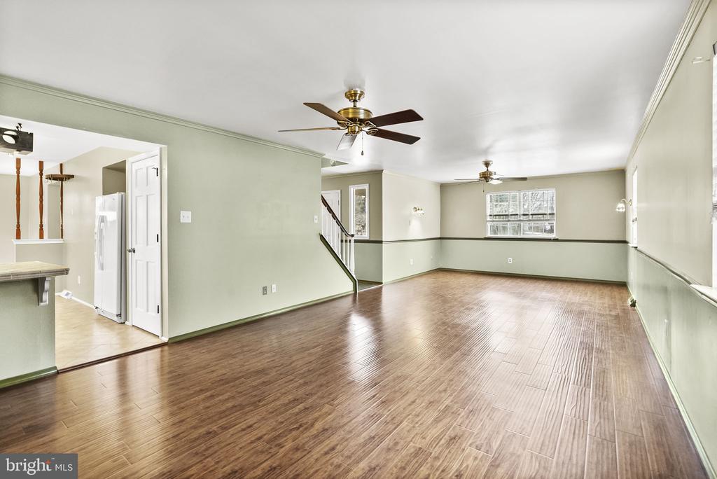 111 W Phoenix Dr