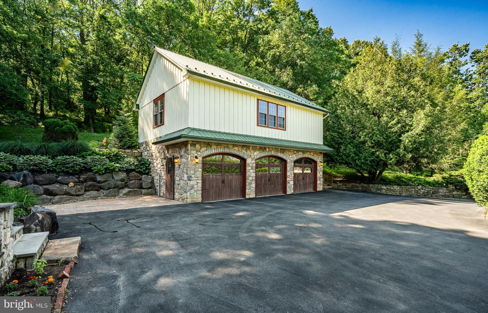 186 BRAGG HILL ROAD