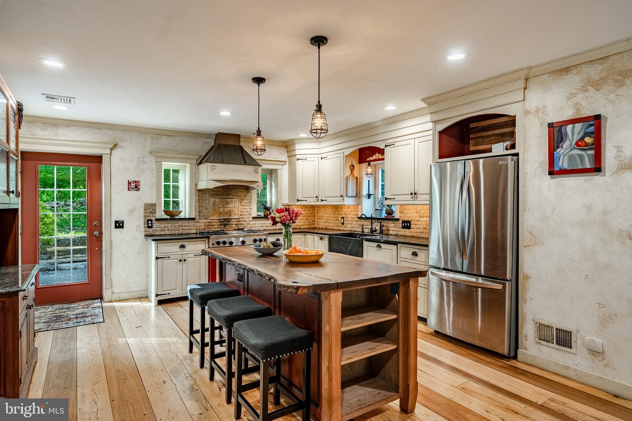 186 BRAGG HILL ROAD