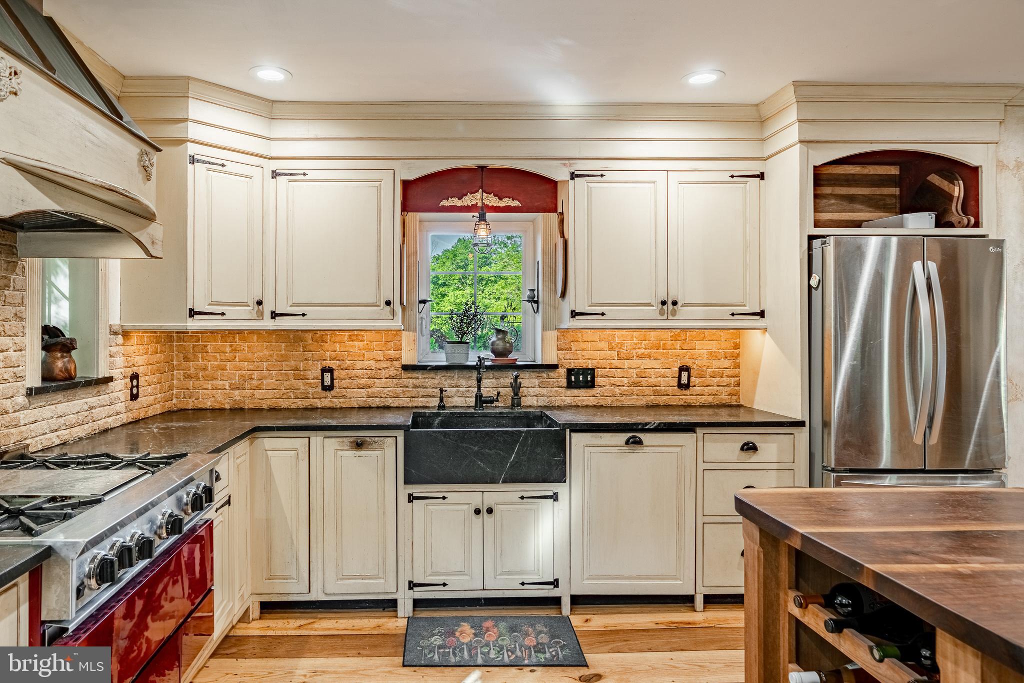186 BRAGG HILL ROAD