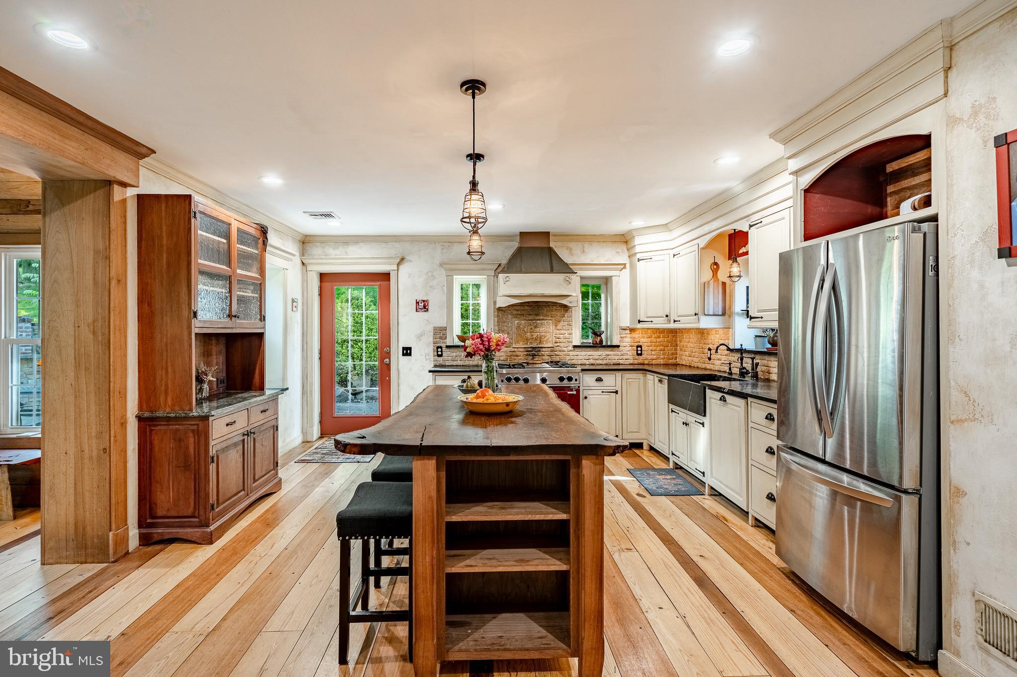 186 BRAGG HILL ROAD