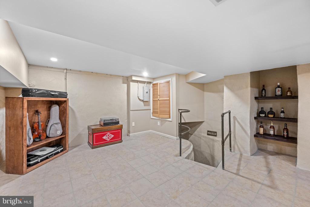 1936 LENAPE ROAD