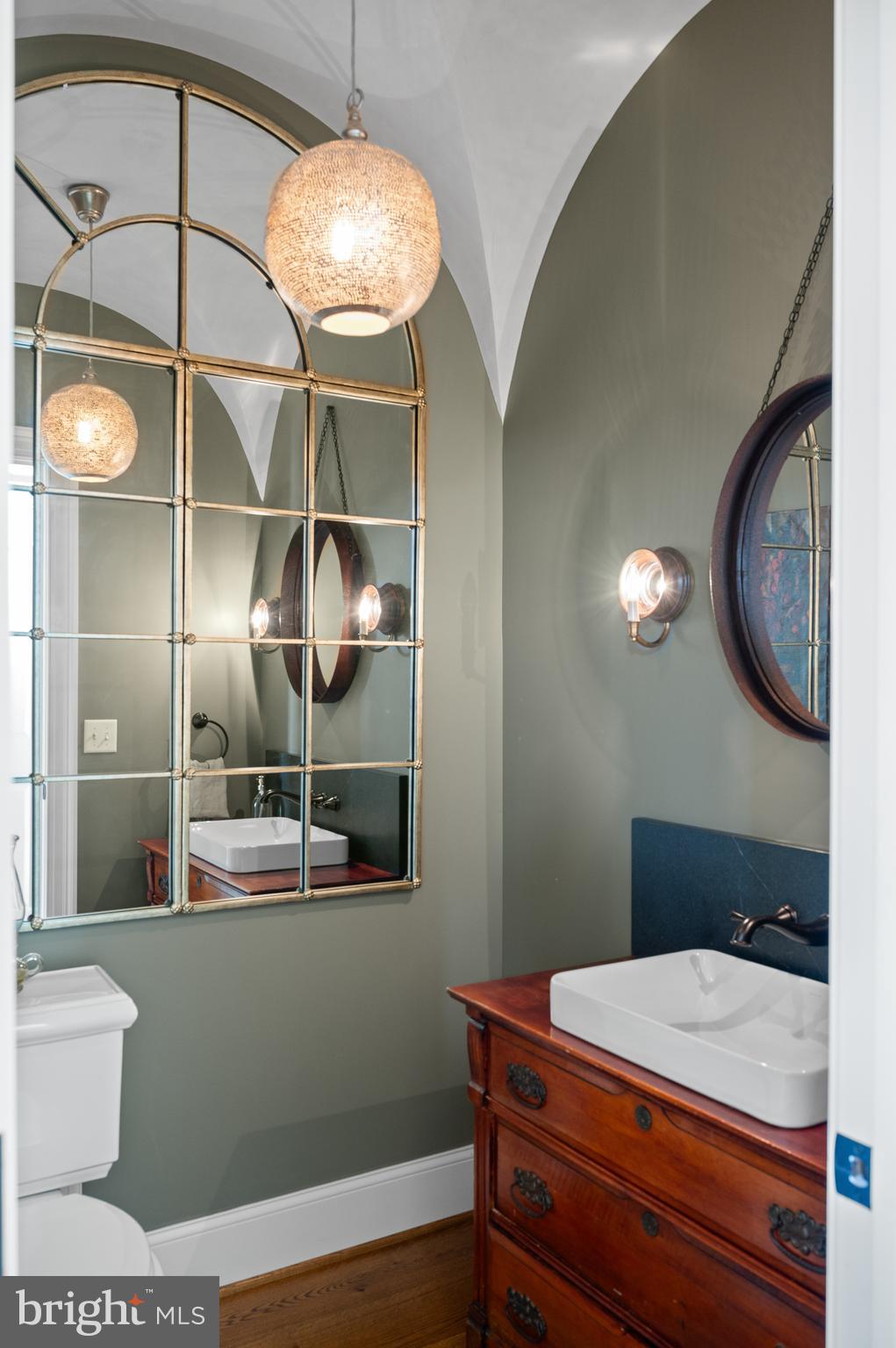 1484 W STRASBURG ROAD