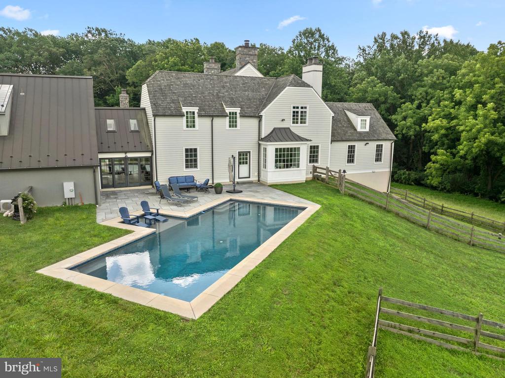 1484 W STRASBURG ROAD
