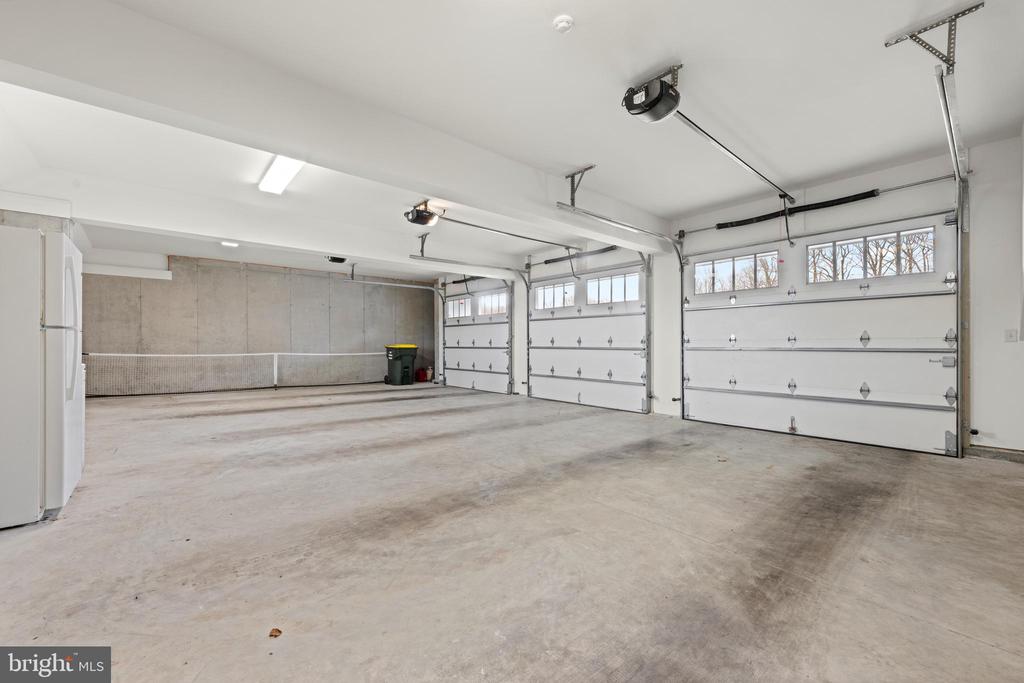 1484 W STRASBURG ROAD