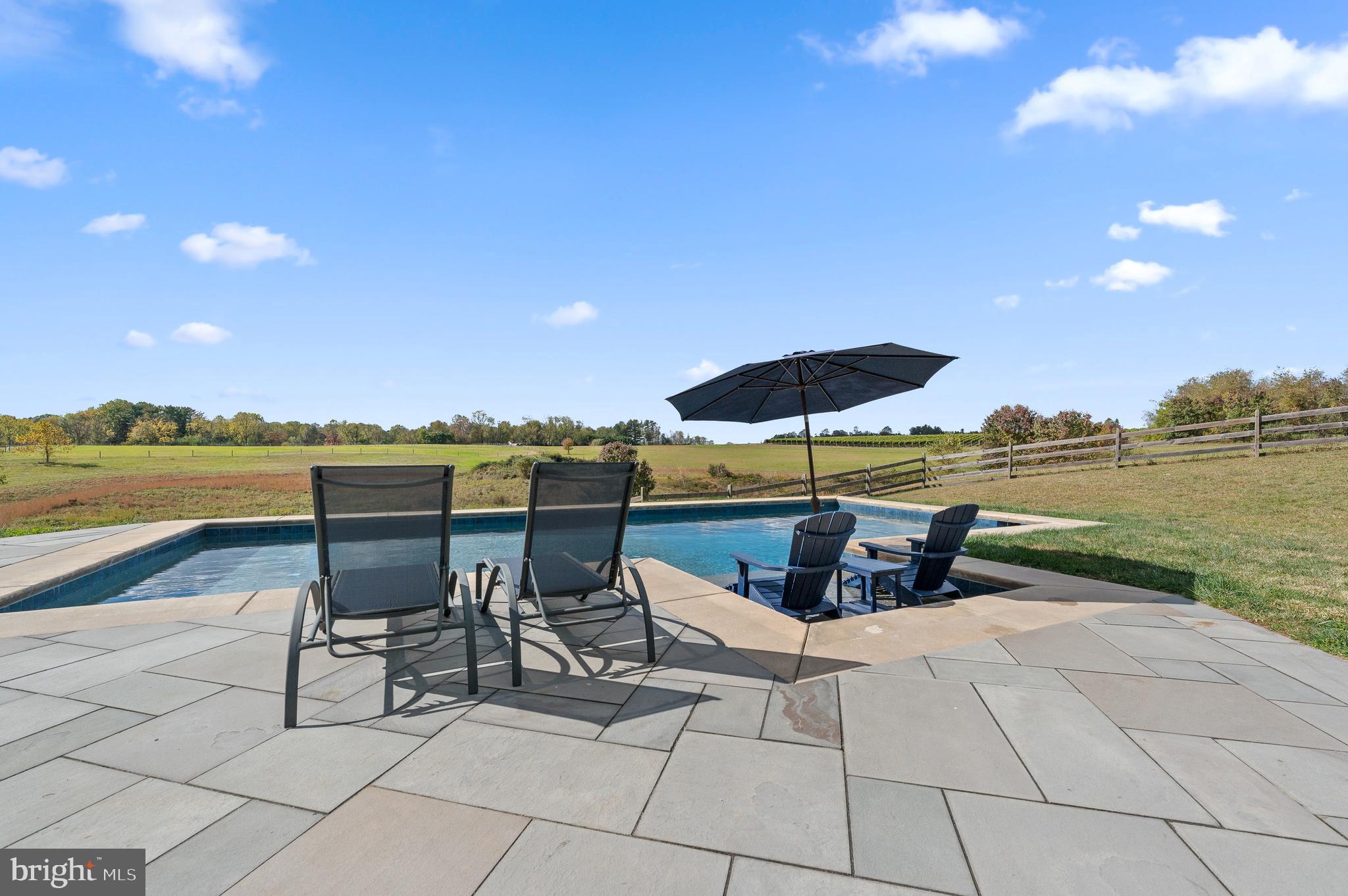 1484 W STRASBURG ROAD