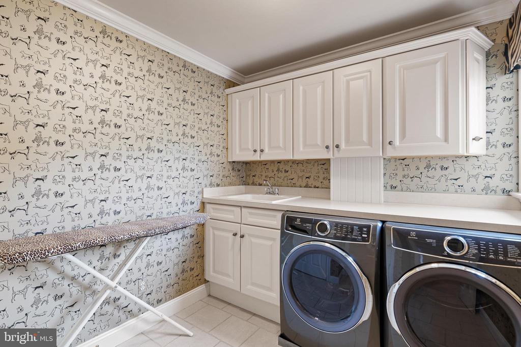 107 NEWLIN GREEN CIRCLE