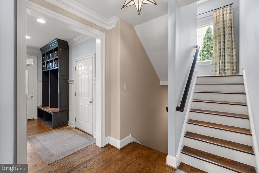 107 NEWLIN GREEN CIRCLE