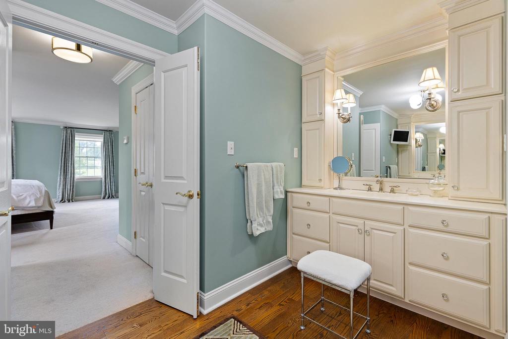 107 NEWLIN GREEN CIRCLE