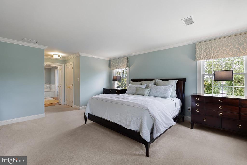 107 NEWLIN GREEN CIRCLE