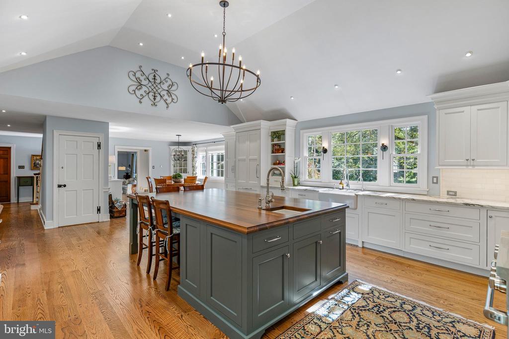 109 GATEHOUSE DRIVE