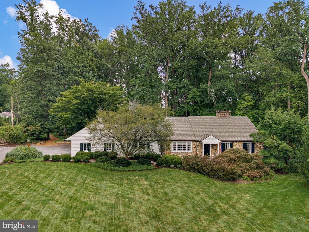 109 GATEHOUSE DRIVE