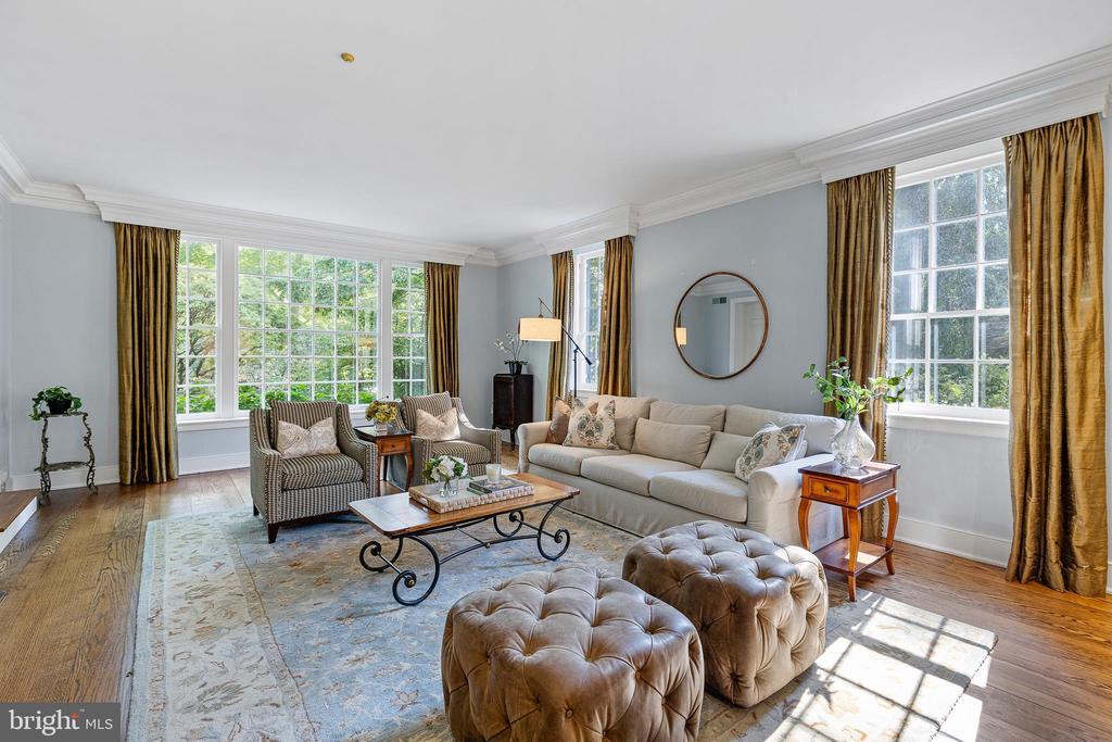109 GATEHOUSE DRIVE