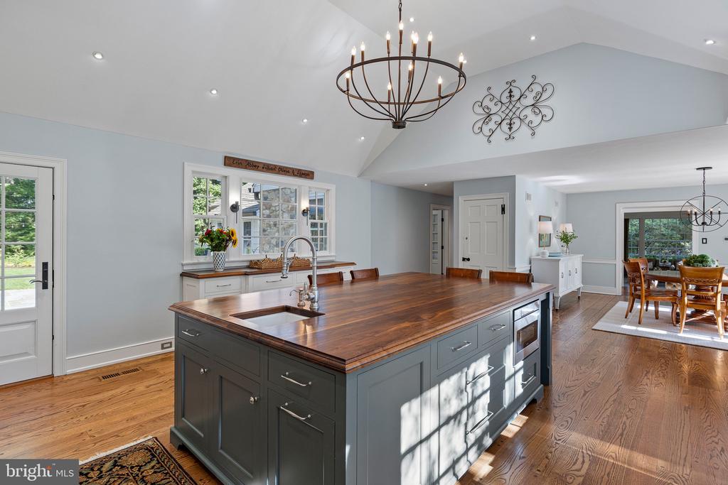 109 GATEHOUSE DRIVE