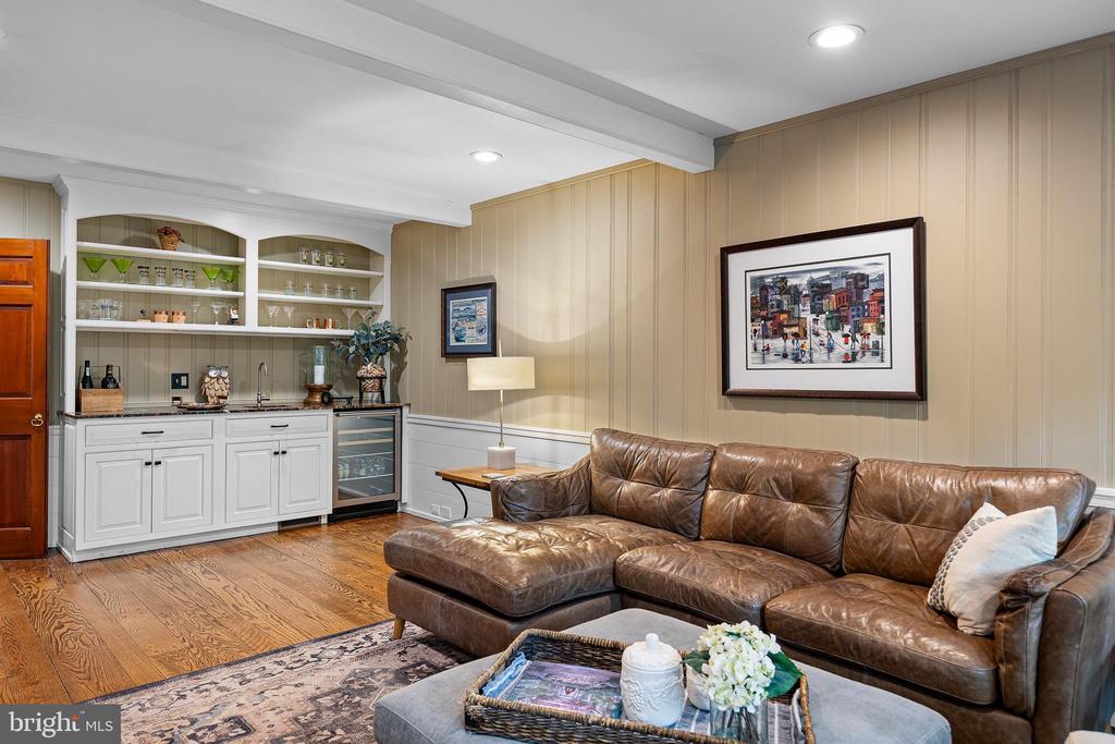109 GATEHOUSE DRIVE