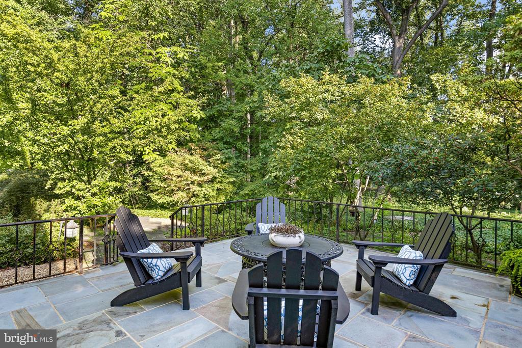 109 GATEHOUSE DRIVE