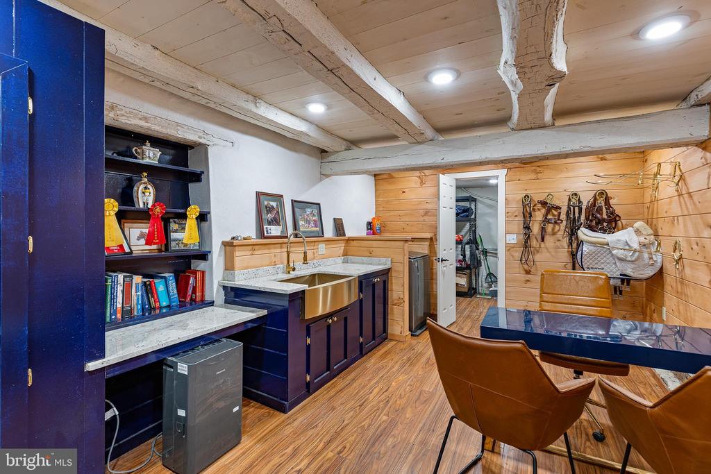 175 CEDAR LANE