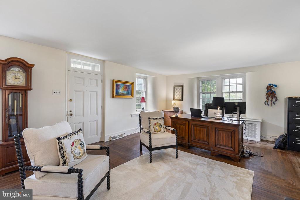 175 CEDAR LANE