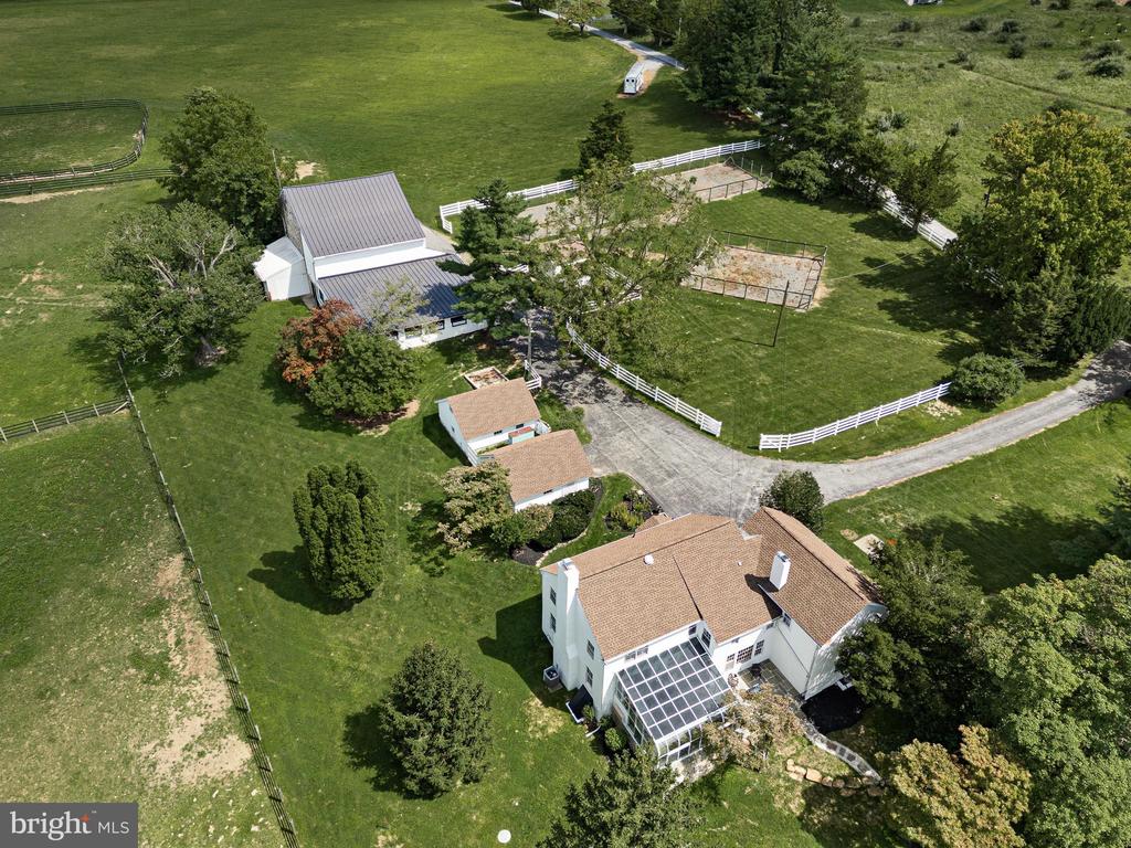 175 CEDAR LANE