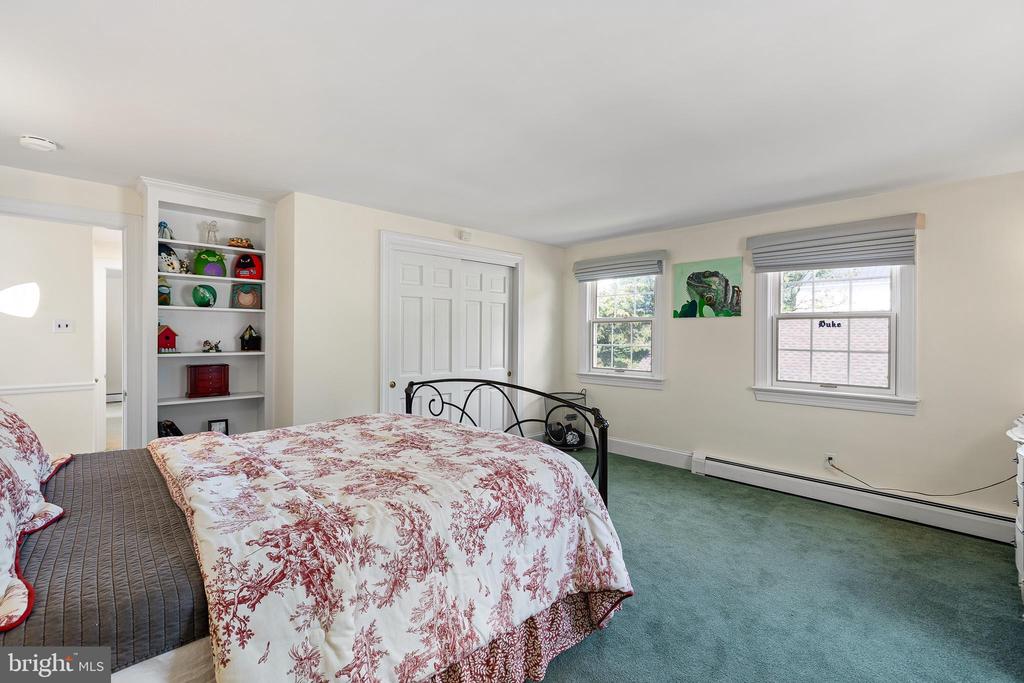 175 CEDAR LANE