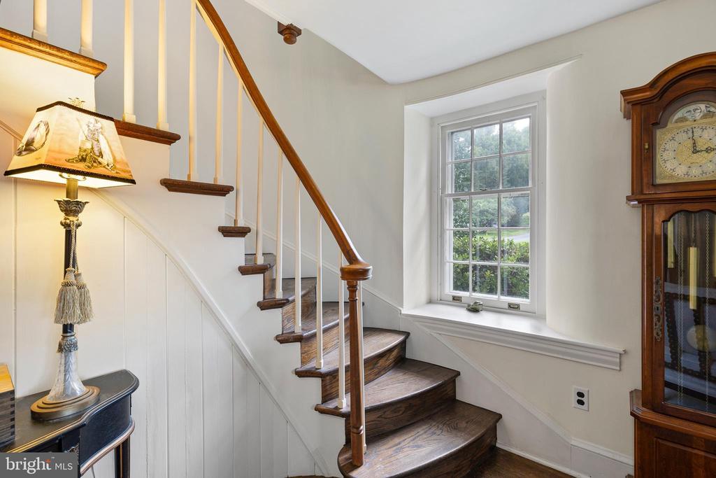 175 CEDAR LANE