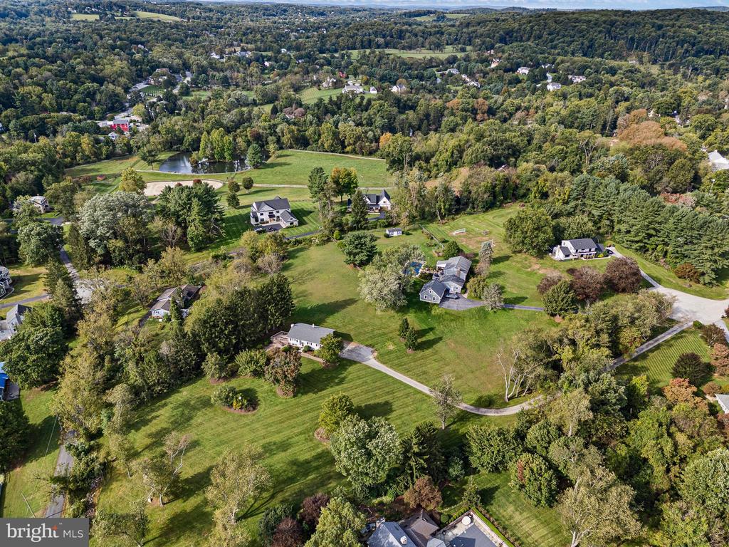 1632 CLEARVIEW DRIVE