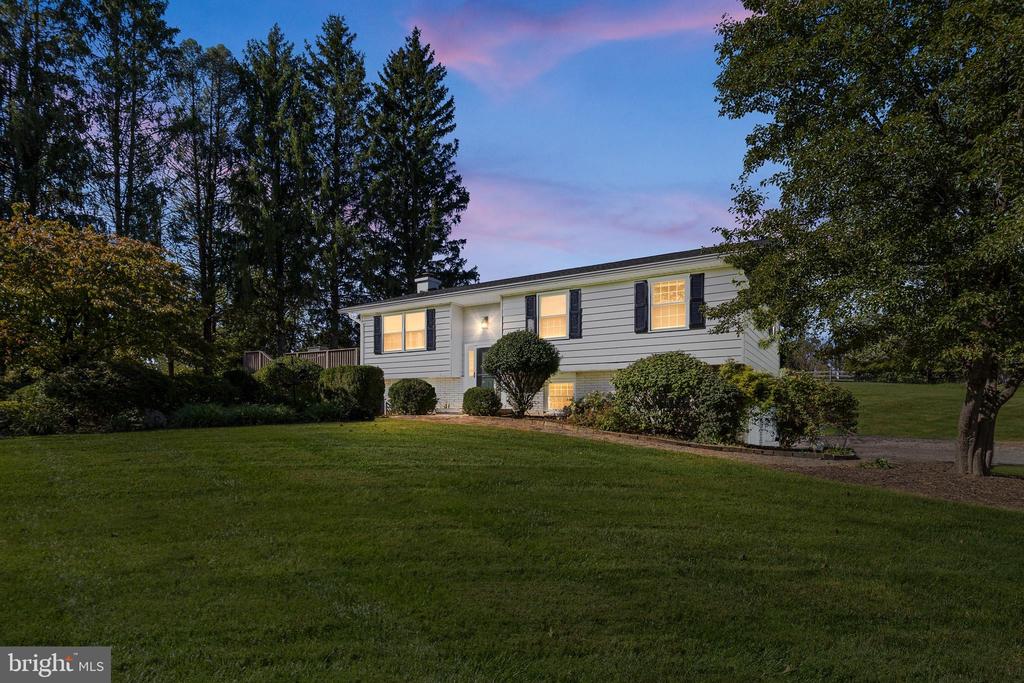 1632 CLEARVIEW DRIVE