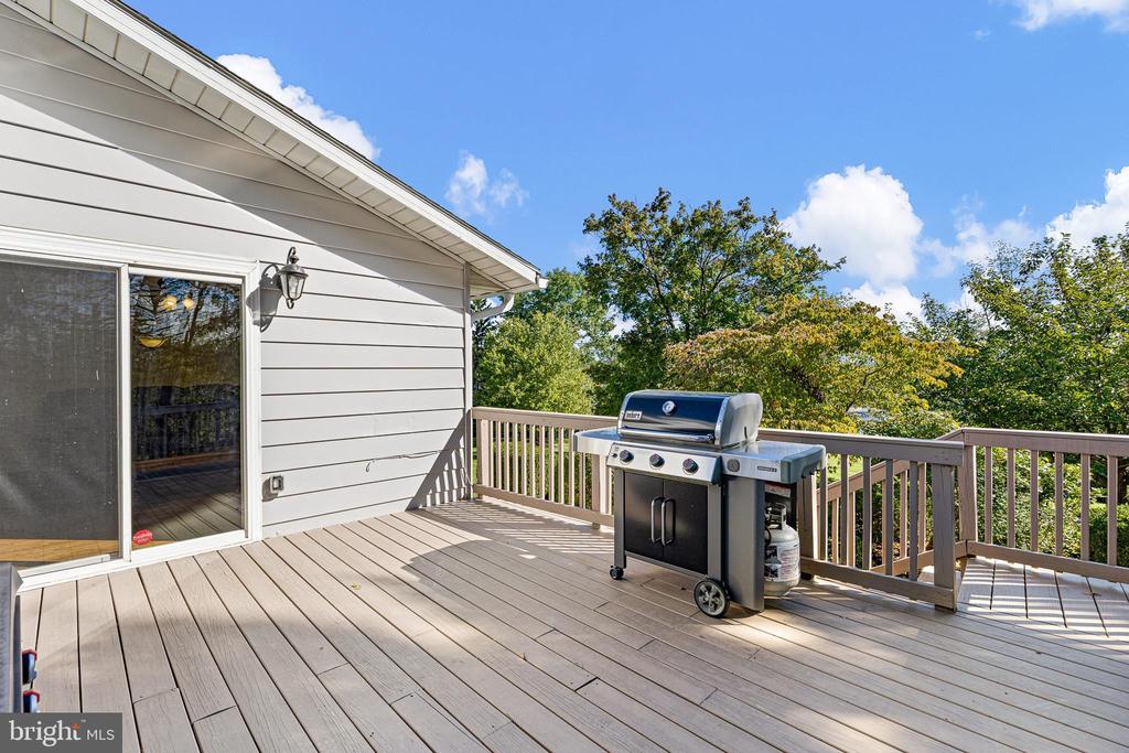 1632 CLEARVIEW DRIVE