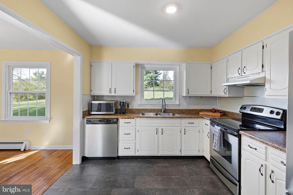 1632 CLEARVIEW DRIVE
