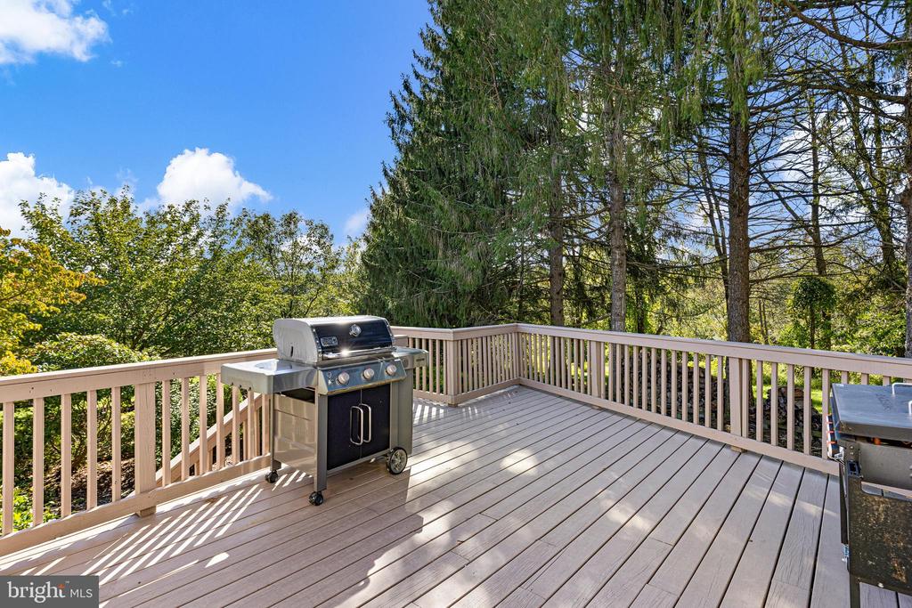 1632 CLEARVIEW DRIVE