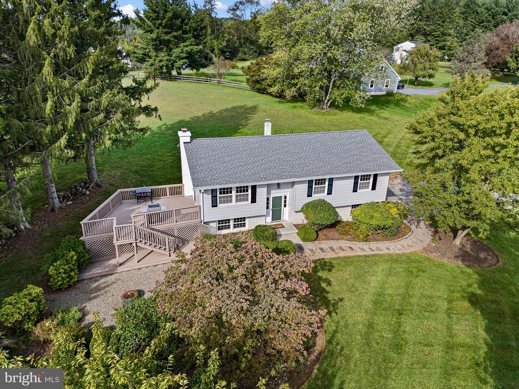 1632 CLEARVIEW DRIVE