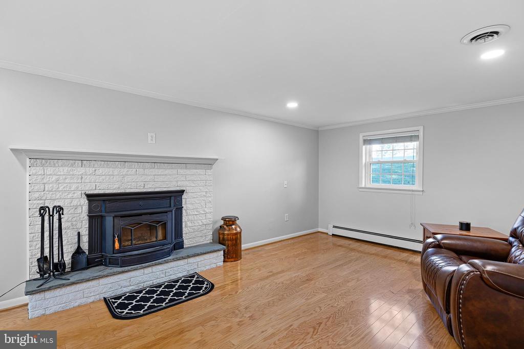 1632 CLEARVIEW DRIVE
