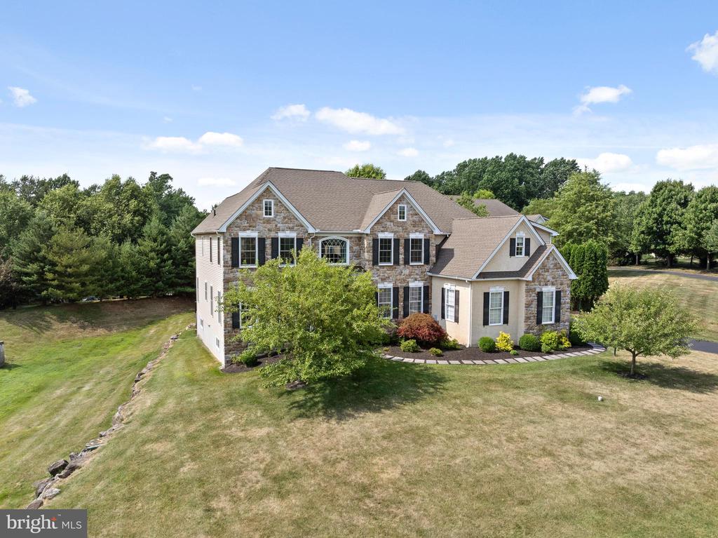 1130 Darczuk Dr