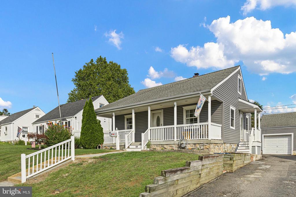 29 GREEN LANE