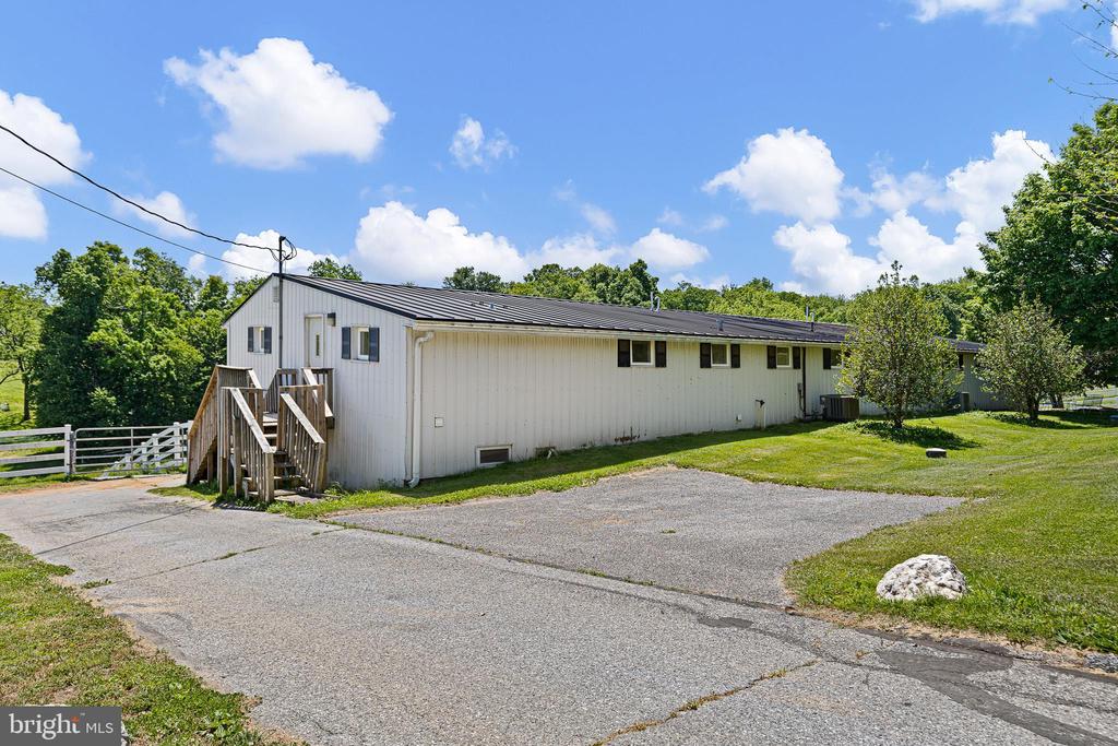 1274 OAKWOOD ROAD