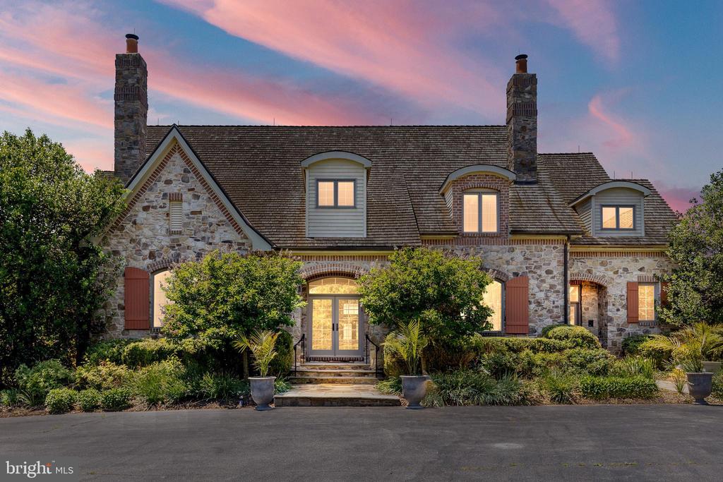 1274 OAKWOOD ROAD