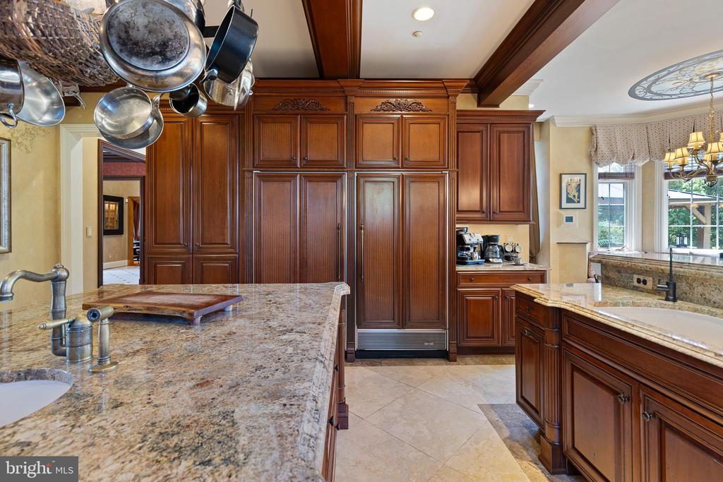 1274 OAKWOOD ROAD