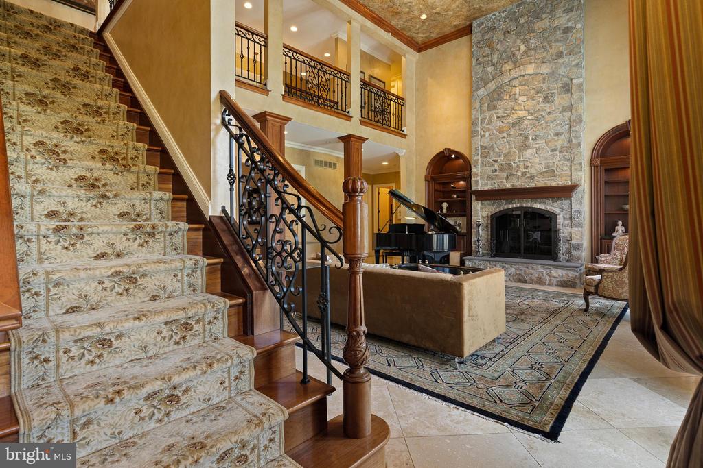 1274 OAKWOOD ROAD