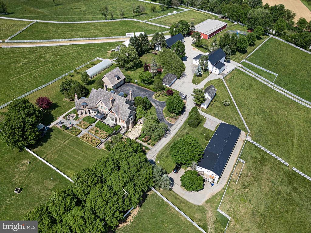1274 OAKWOOD ROAD