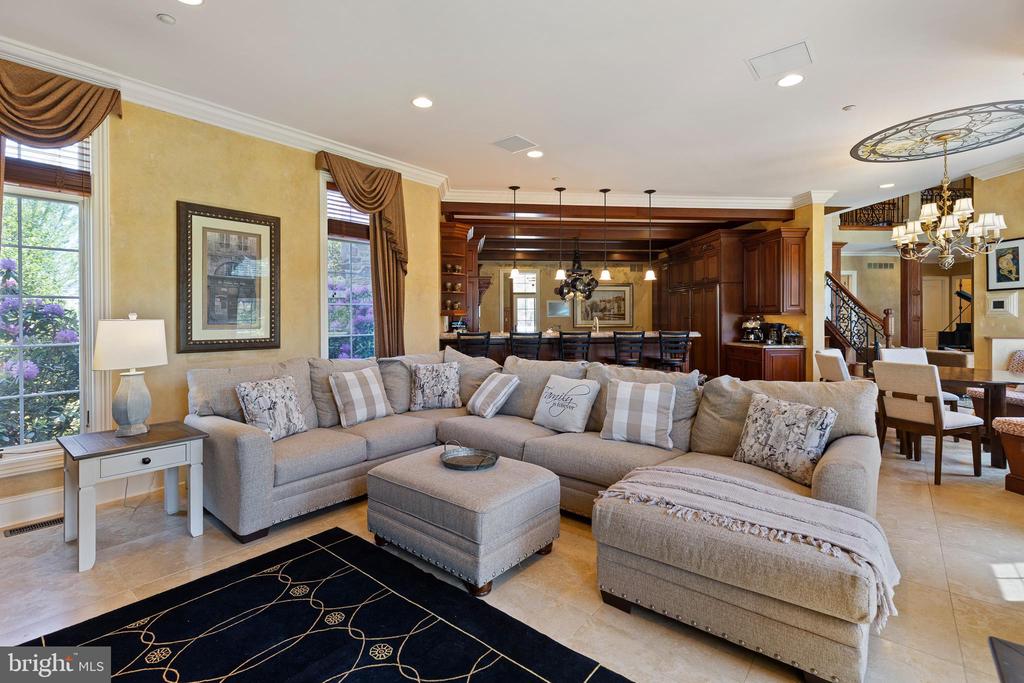 1274 OAKWOOD ROAD