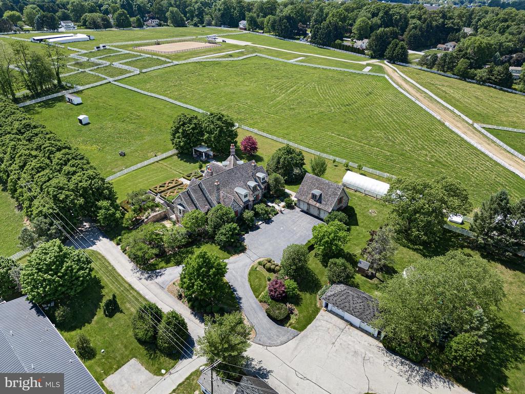 1274 OAKWOOD ROAD