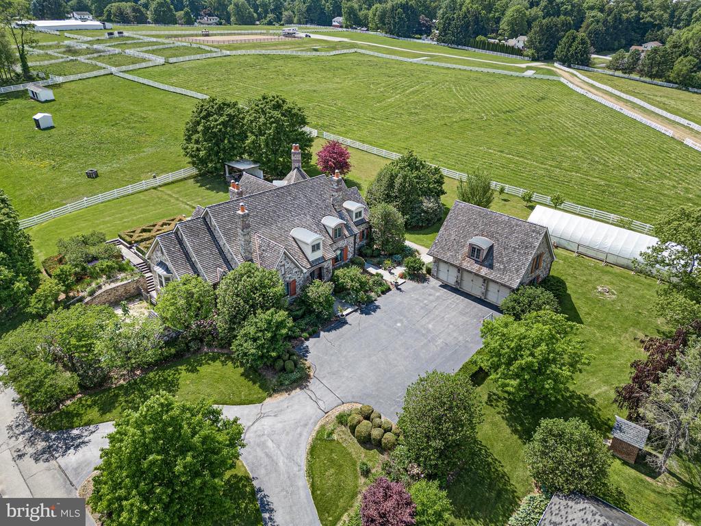 1274 OAKWOOD ROAD