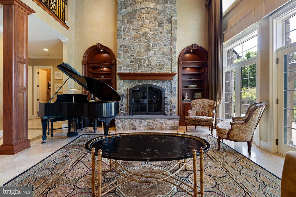 1274 OAKWOOD ROAD