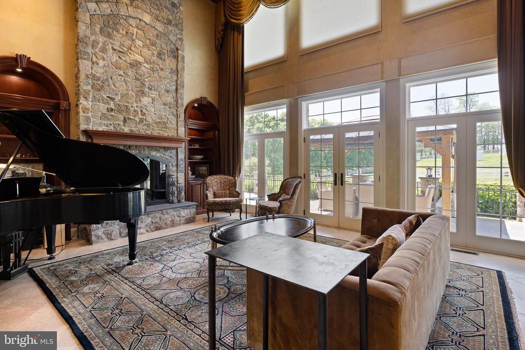 1274 OAKWOOD ROAD